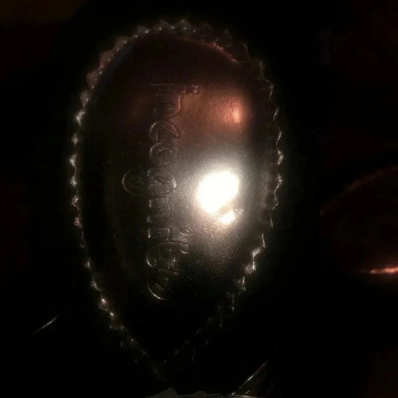 NWT/Incognito wedge flip flops - Picture 2 of 5